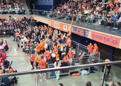 Spieltag 27.10.24 - Stadthalle Rostock - der Orange Block aus der Vogelperspektive