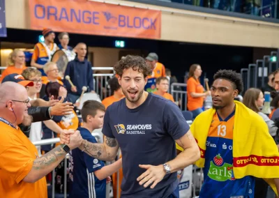Spieltag 01.11.24 - Stadthalle Rostock - Theis & Hamilton im Orange Block
